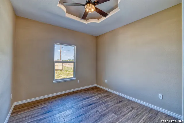 2 HOPE PL Uvalde, TX 78801