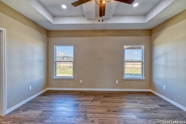 2 HOPE PL Uvalde, TX 78801