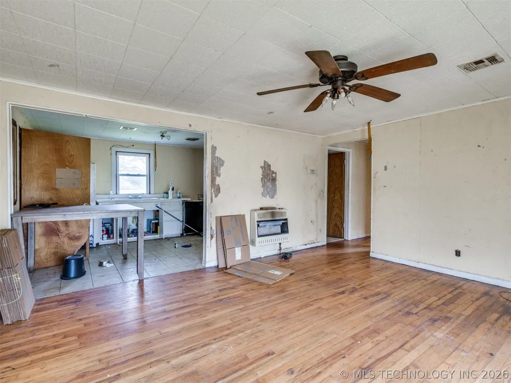 265 E Armstrong Street Jennings, OK 74038