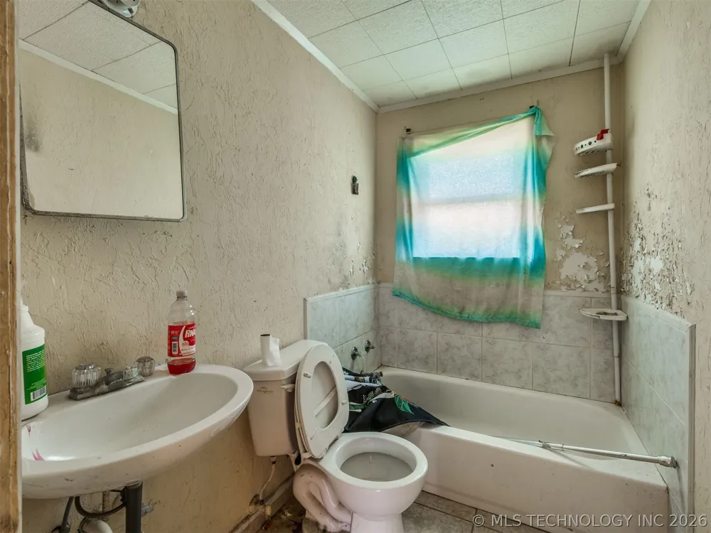 265 E Armstrong Street Jennings, OK 74038