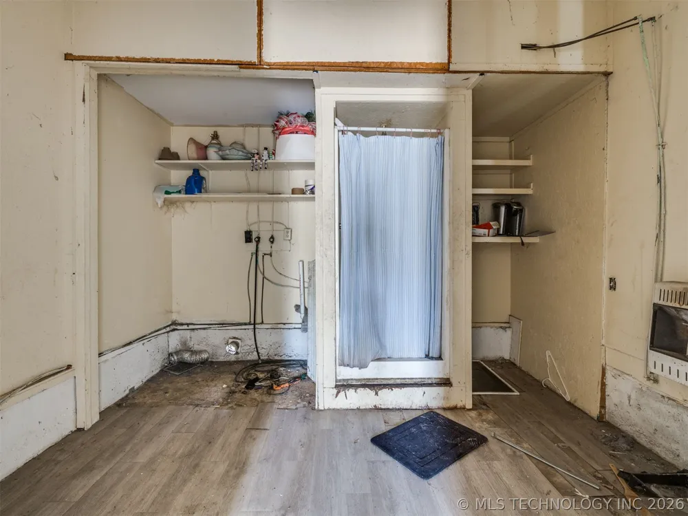 265 E Armstrong Street Jennings, OK 74038