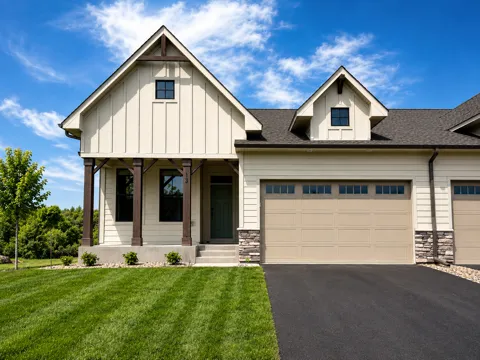 13 Palomino Court