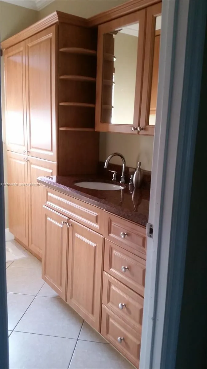 Address Not Shown South Miami, FL 33143