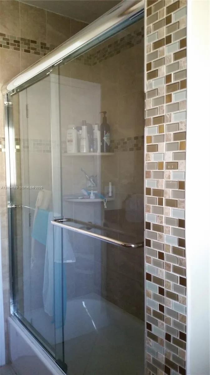 Address Not Shown South Miami, FL 33143