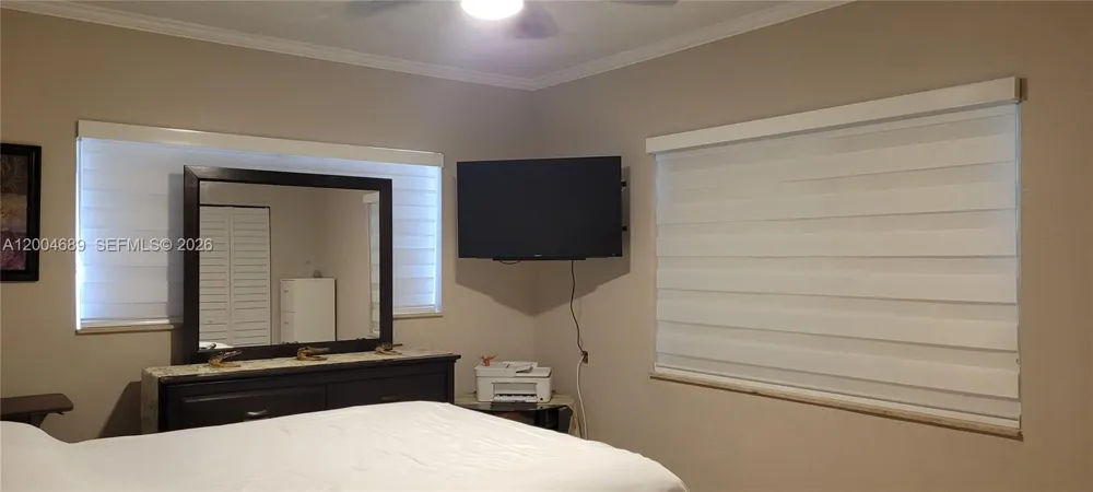 Address Not Shown South Miami, FL 33143