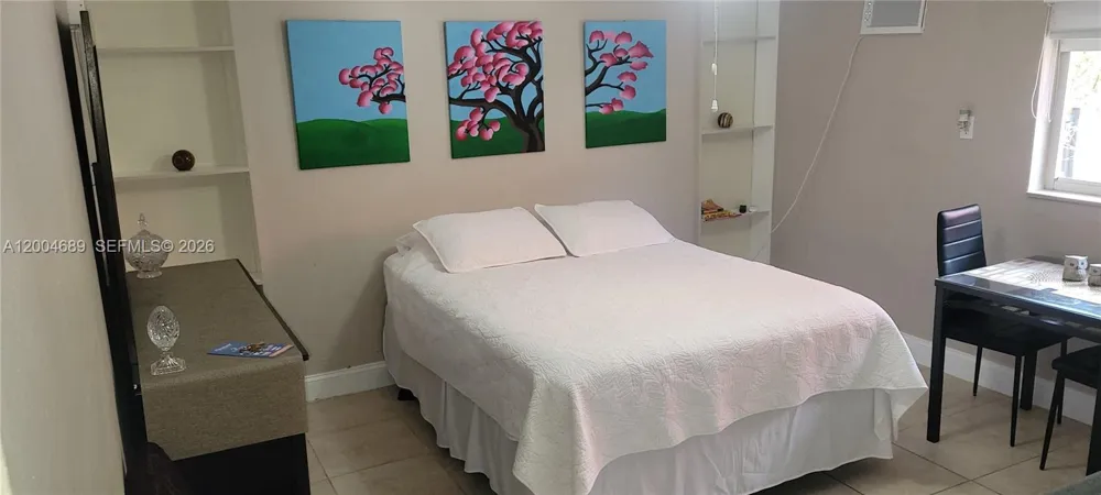 Address Not Shown South Miami, FL 33143