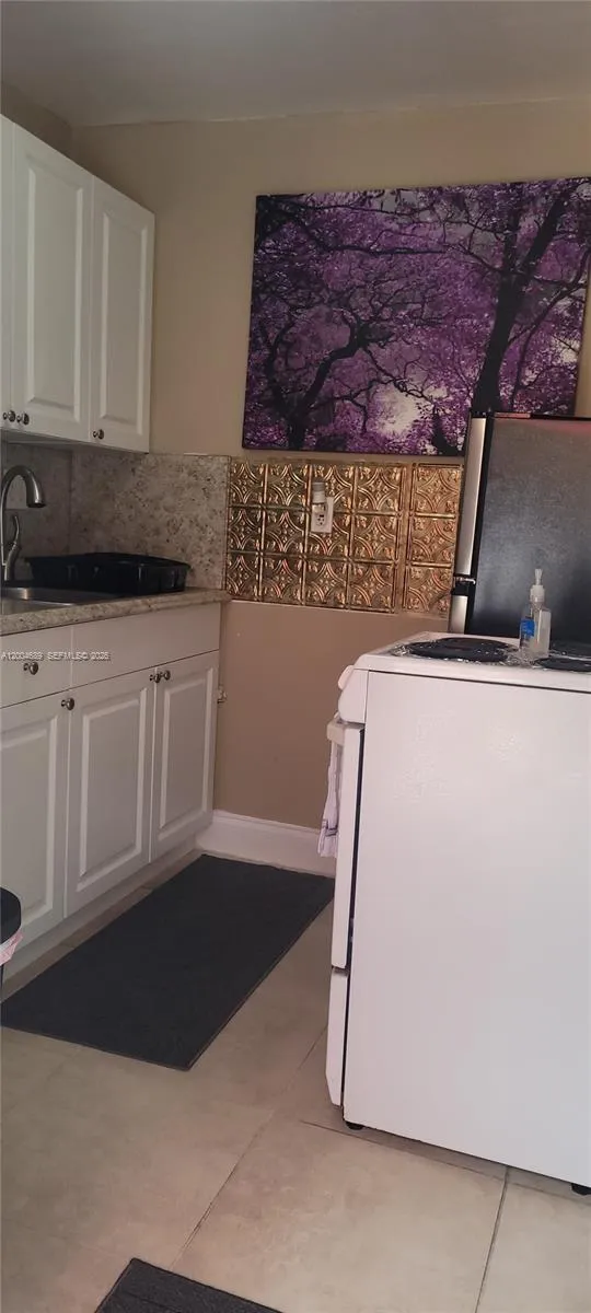 Address Not Shown South Miami, FL 33143