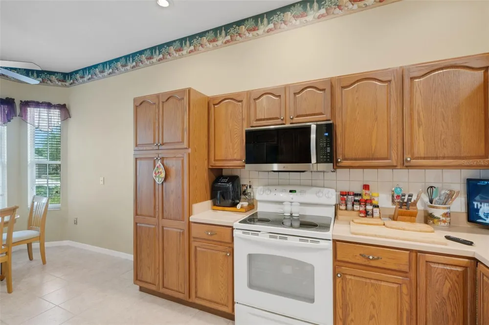 6560 LAKE CLARK DRIVE Lakeland, FL 33813