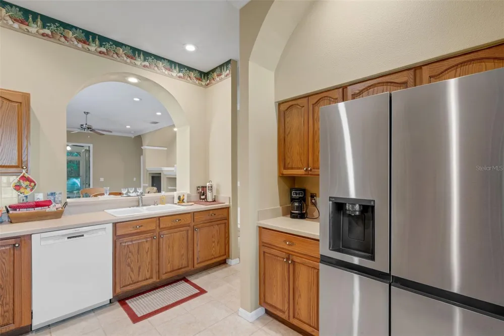 6560 LAKE CLARK DRIVE Lakeland, FL 33813