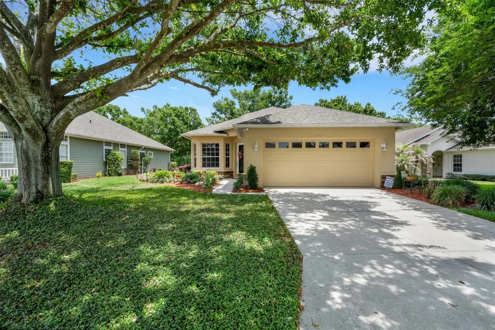 6560 LAKE CLARK DRIVE Lakeland, FL 33813