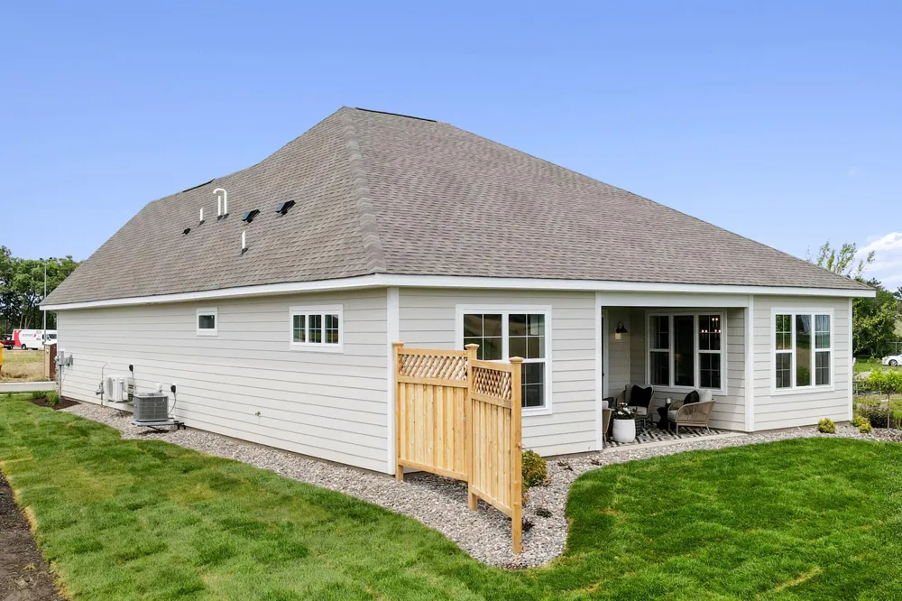 533 Tulare Terrace Newport, MN 55055