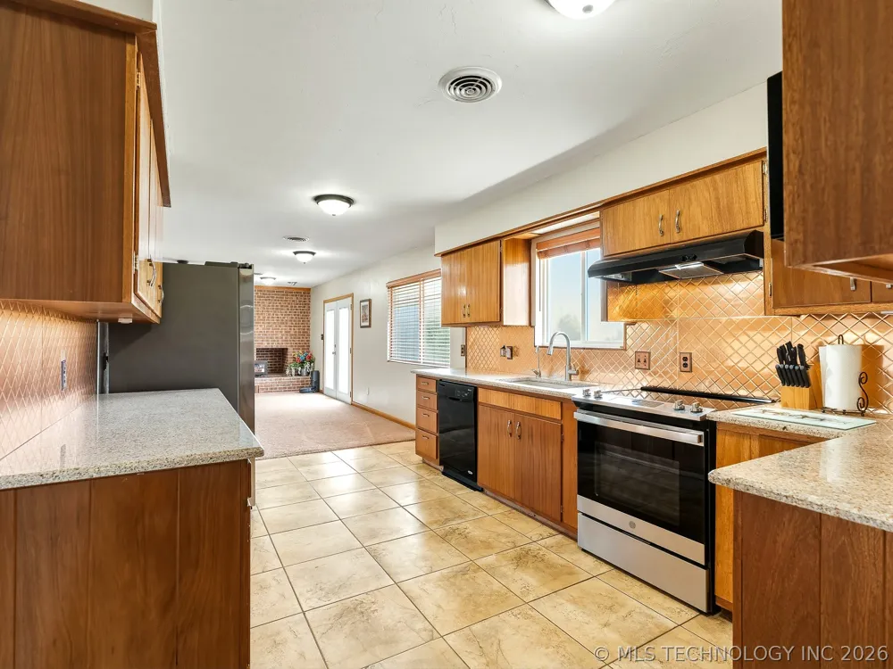 17150 County Road 3490 Ada, OK 74820