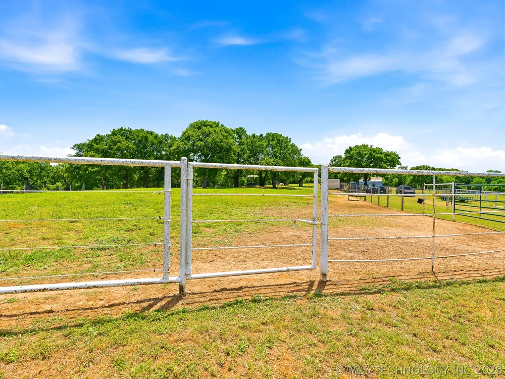17150 County Road 3490 Ada, OK 74820