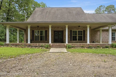124 Pine Oak Lane
