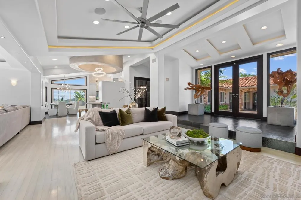 1541 Country Vistas Bonita, CA 91902