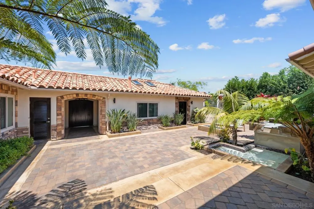 1541 Country Vistas Bonita, CA 91902