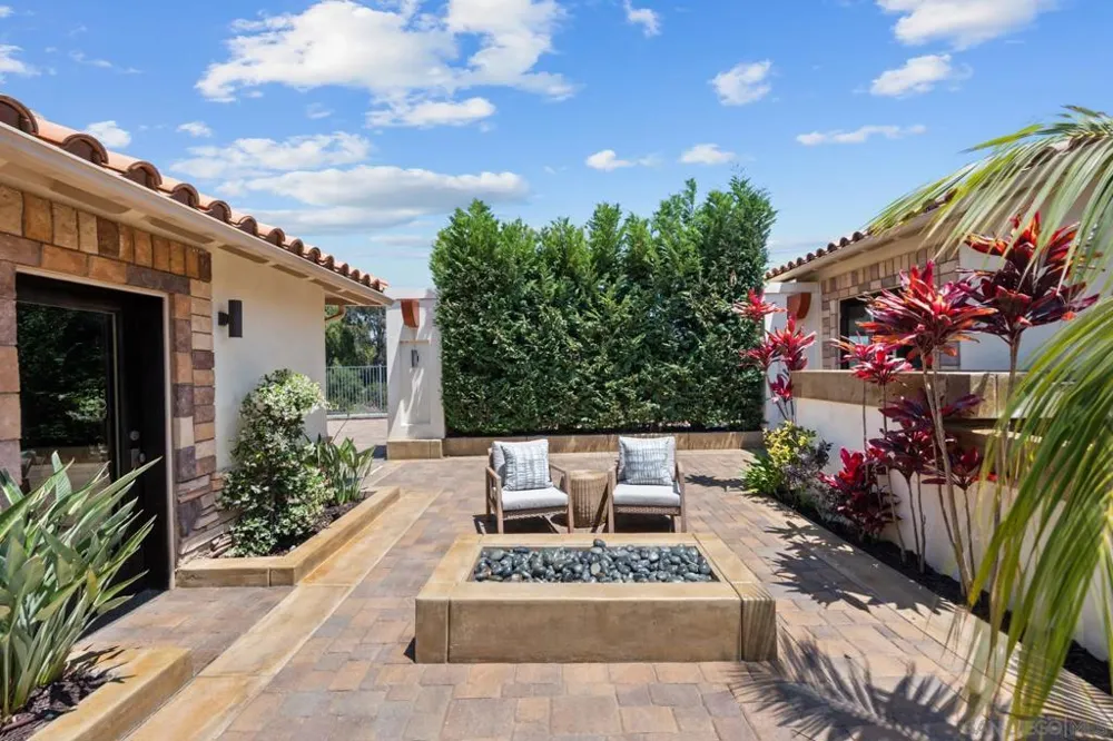 1541 Country Vistas Bonita, CA 91902