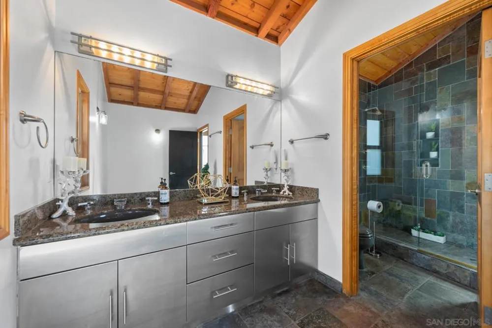 1541 Country Vistas Bonita, CA 91902