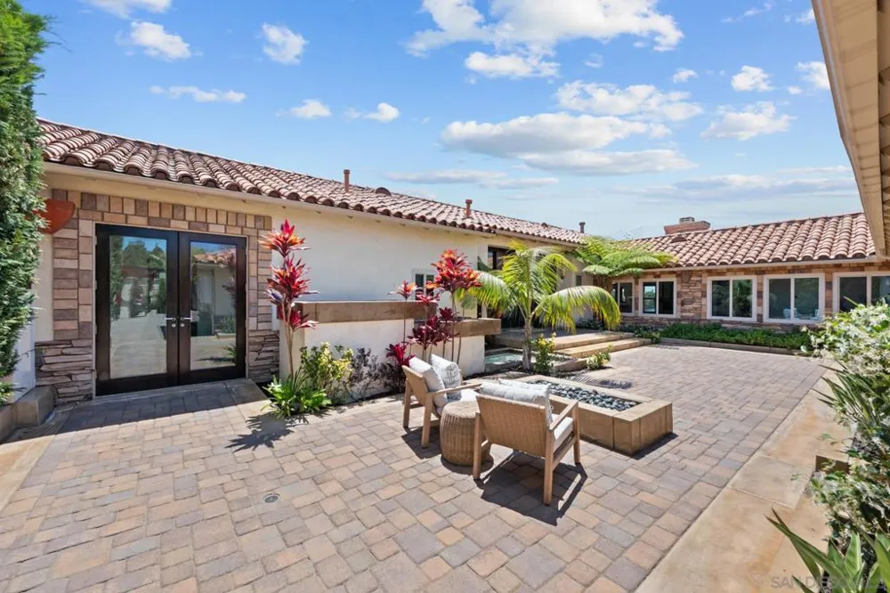 1541 Country Vistas Bonita, CA 91902