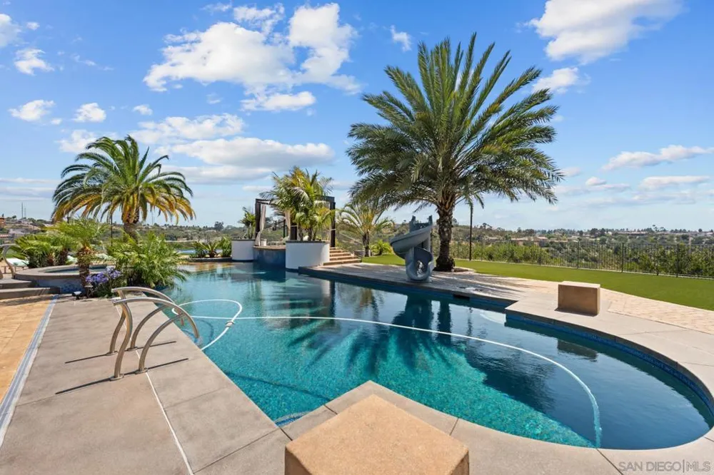 1541 Country Vistas Bonita, CA 91902