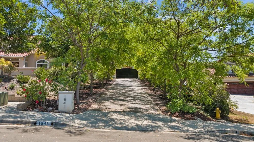 1541 Country Vistas Bonita, CA 91902