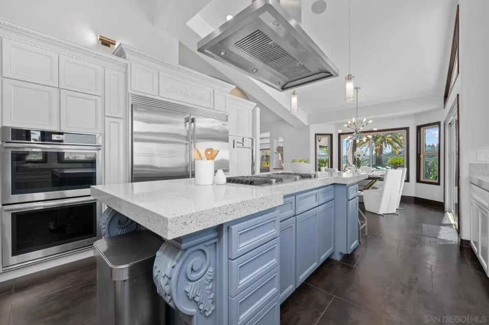 1541 Country Vistas Bonita, CA 91902