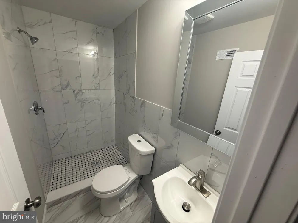 5946 CAMAC STREET Philadelphia, PA 19141
