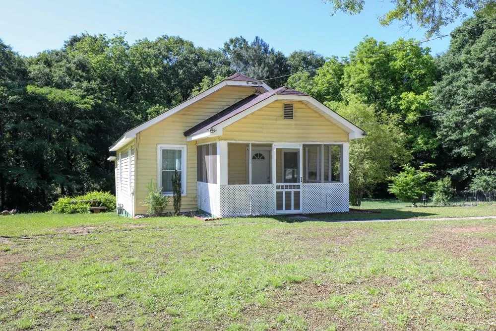 1186 E Tugalo Street Toccoa, GA 30577