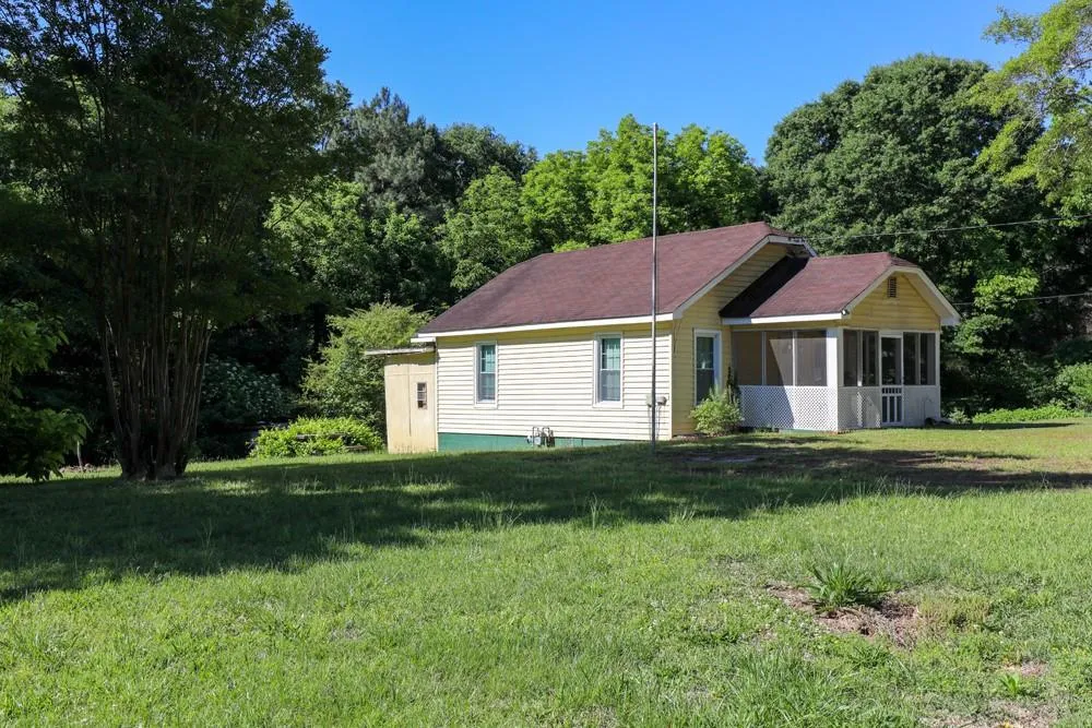 1186 E Tugalo Street Toccoa, GA 30577