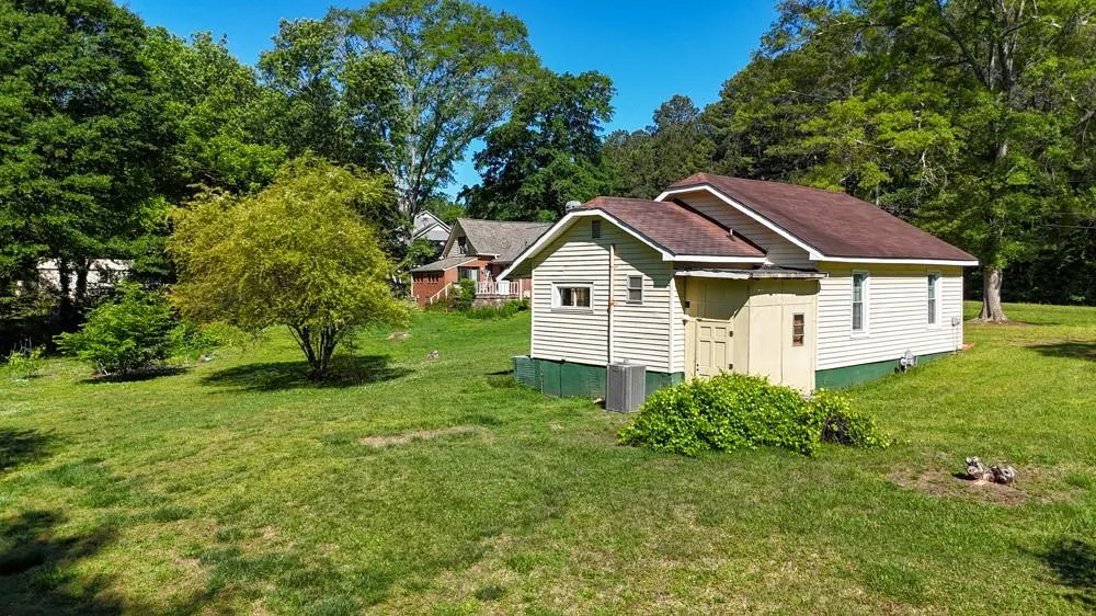 1186 E Tugalo Street Toccoa, GA 30577