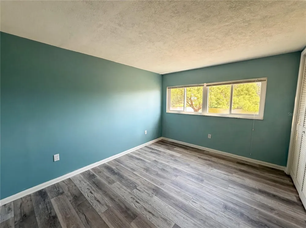 1303 S HERCULES AVENUE #6 Clearwater, FL 33764