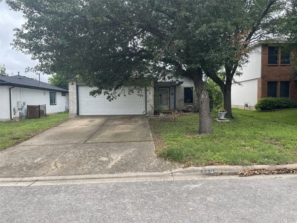 110 Brentwood Drive Leander, TX 78641