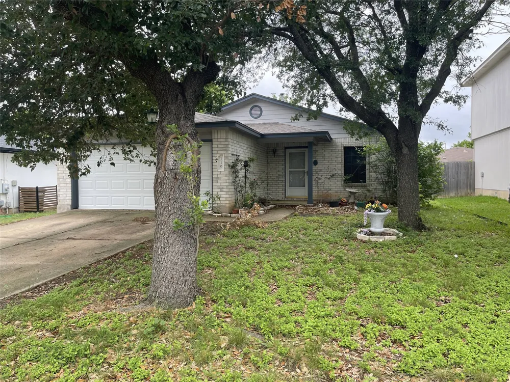 110 Brentwood Drive Leander, TX 78641