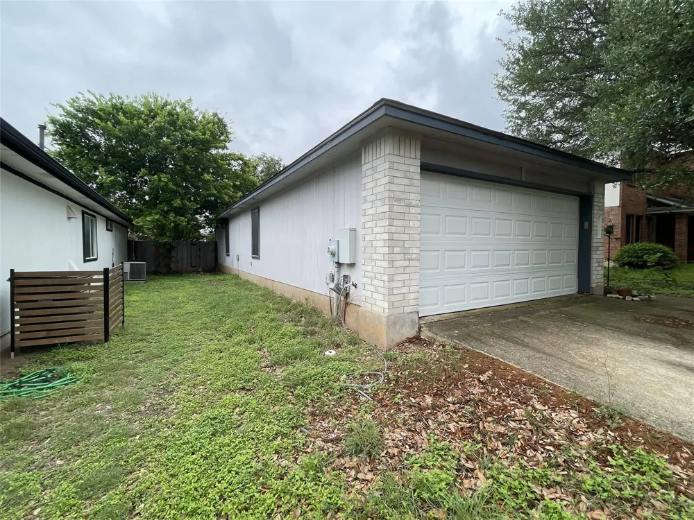 110 Brentwood Drive Leander, TX 78641