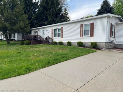 2211 Mark Street #69