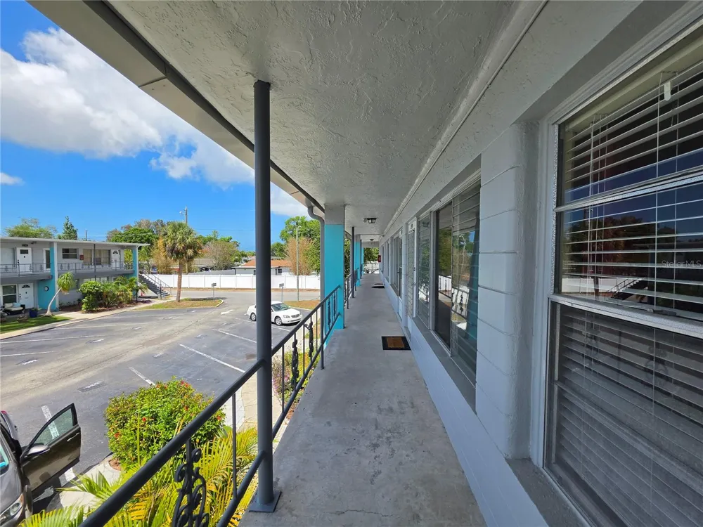 4325 58TH WAY #1525 Kenneth City, FL 33709
