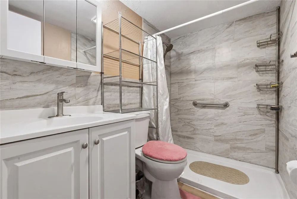 4325 58TH WAY #1525 Kenneth City, FL 33709