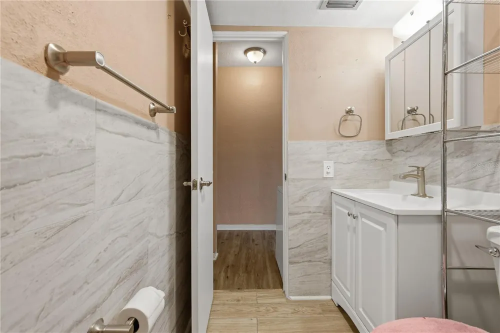 4325 58TH WAY #1525 Kenneth City, FL 33709