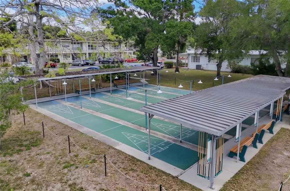 4325 58TH WAY #1525 Kenneth City, FL 33709