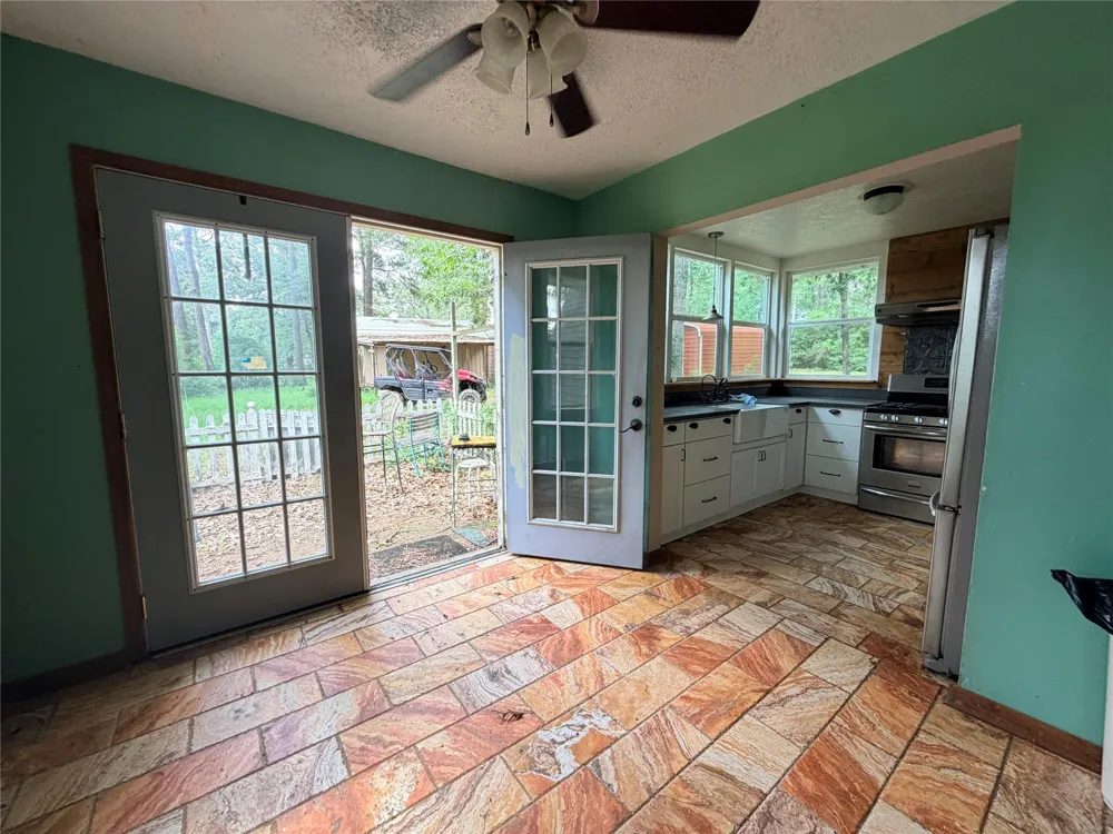 345 Private Road 8512 Warren, TX 77624