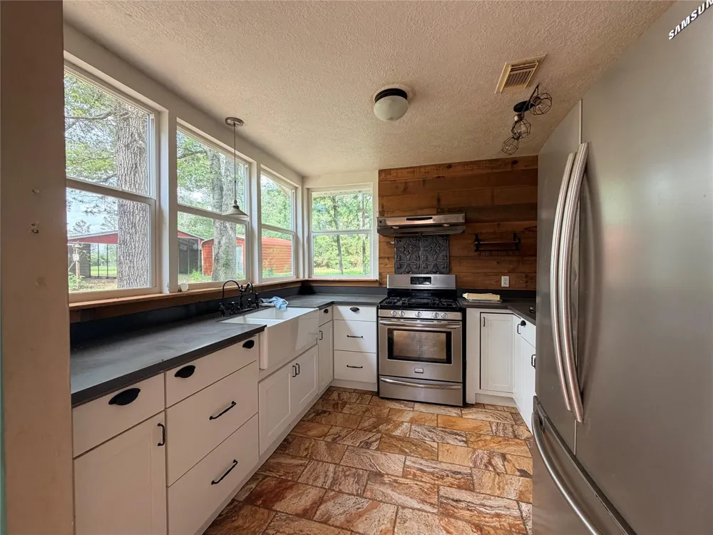 345 Private Road 8512 Warren, TX 77624