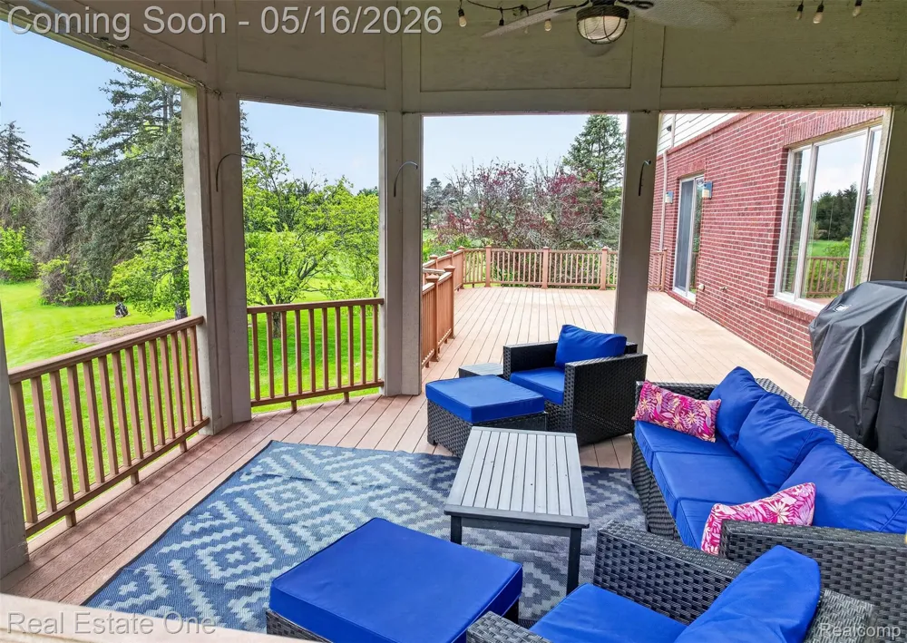 60675 Pontiac Trail Lyon Charter Township, MI 48165