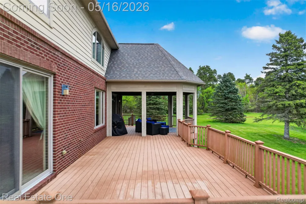 60675 Pontiac Trail Lyon Charter Township, MI 48165