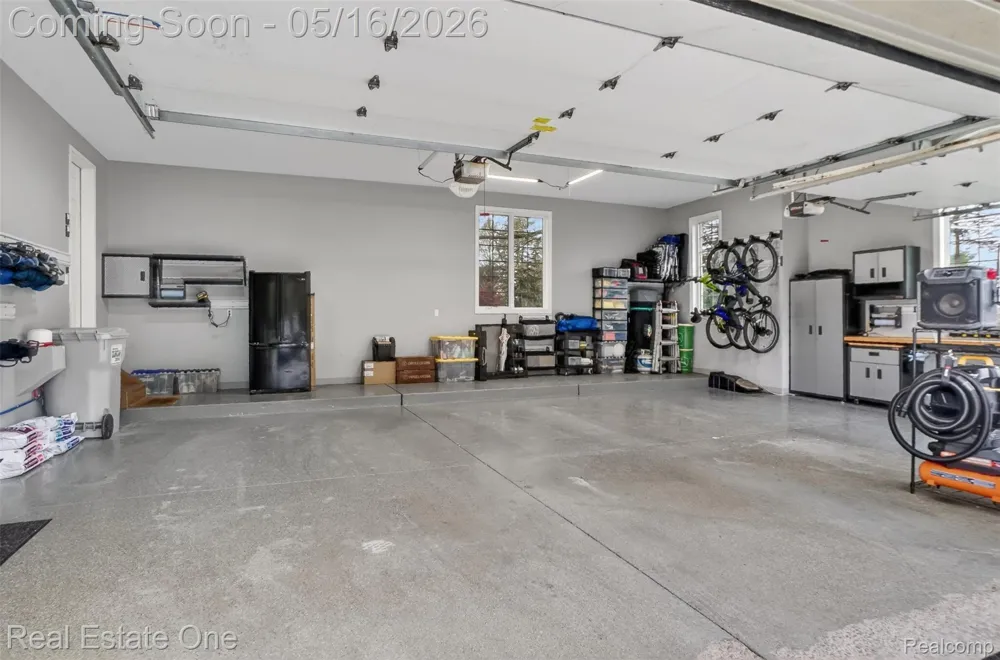 60675 Pontiac Trail Lyon Charter Township, MI 48165