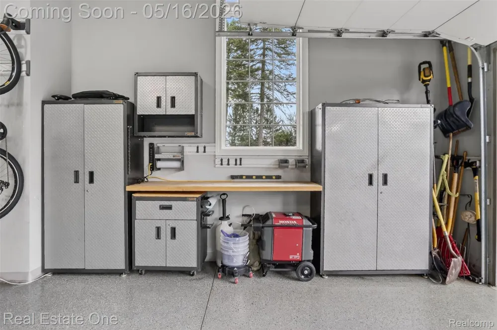 60675 Pontiac Trail Lyon Charter Township, MI 48165
