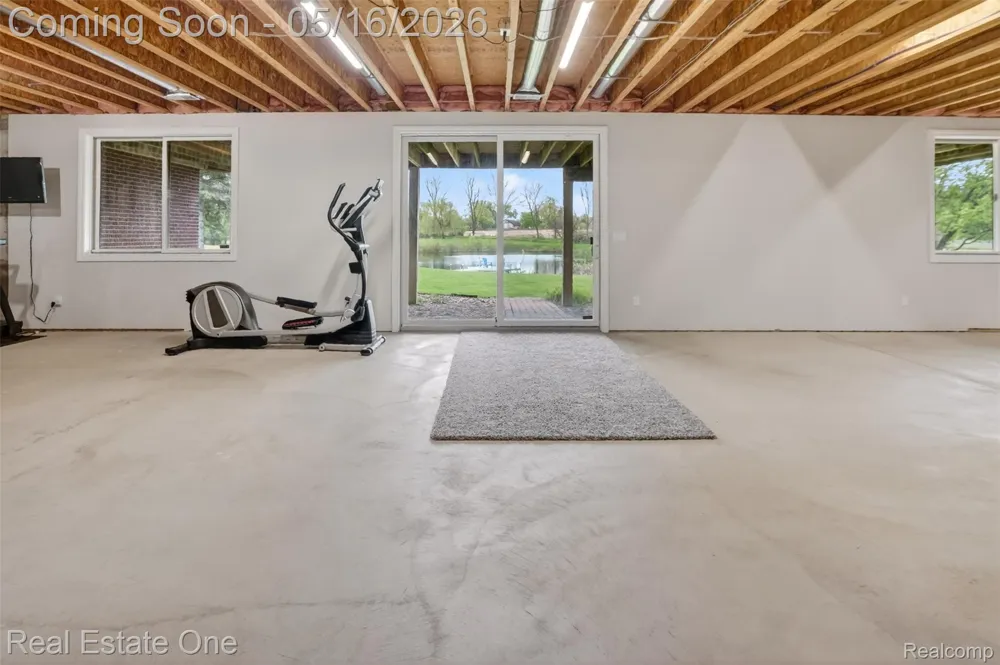 60675 Pontiac Trail Lyon Charter Township, MI 48165