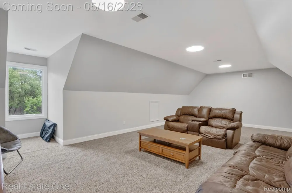 60675 Pontiac Trail Lyon Charter Township, MI 48165