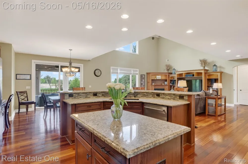 60675 Pontiac Trail Lyon Charter Township, MI 48165