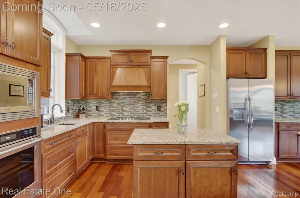 60675 Pontiac Trail Lyon Charter Township, MI 48165