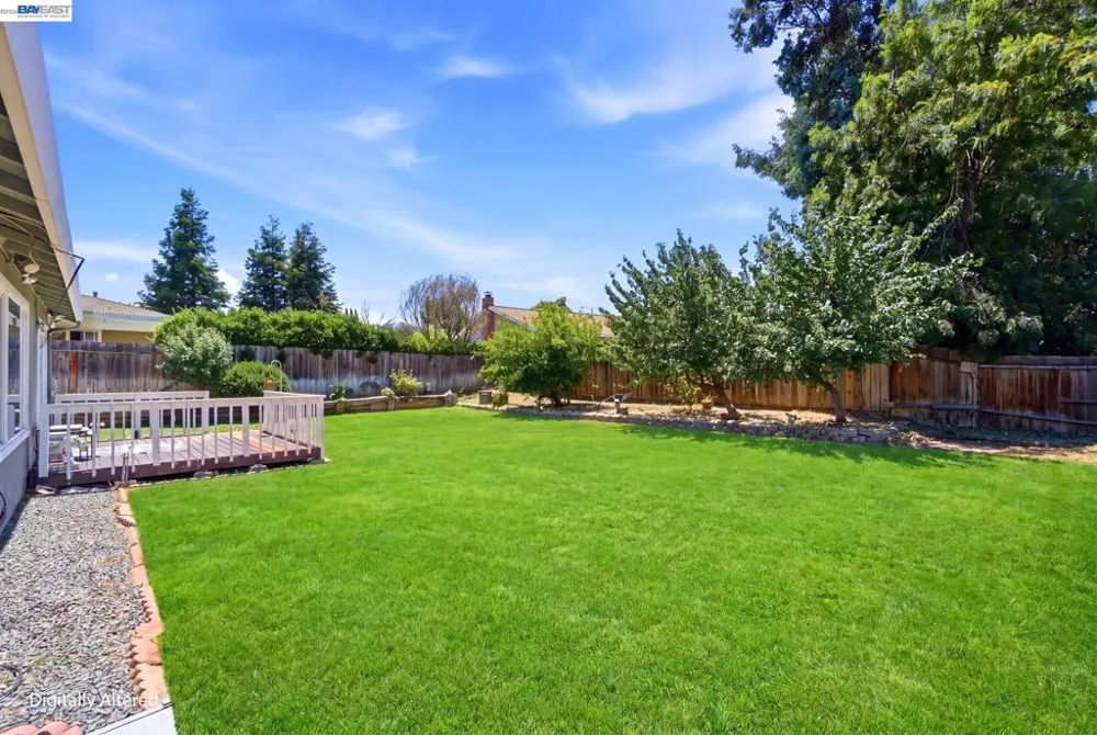1087 Jensen Dr Pittsburg, CA 94565